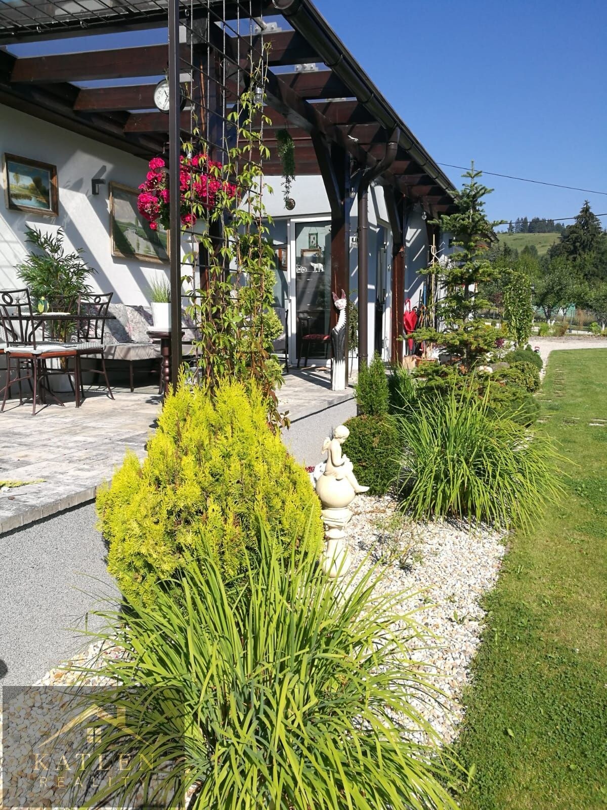Bývanie alebo investícia? Výnimočné 2 RD s veľkým pozemkom v srdci Kysúc — foto 2