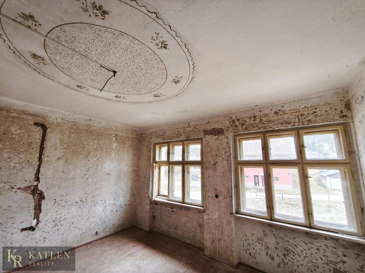 Veľký pozemok 2 338 m² s RD na rekonštrukciu | Kunešov — foto 9
