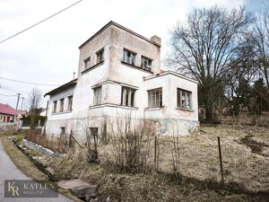 Veľký pozemok 2 338 m² s RD na rekonštrukciu | Kunešov — foto 1