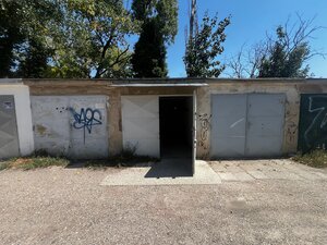 Ponúkame na predaj garáž, Vyhnianska cesta, Bratislava - Nové Mesto. — foto 3